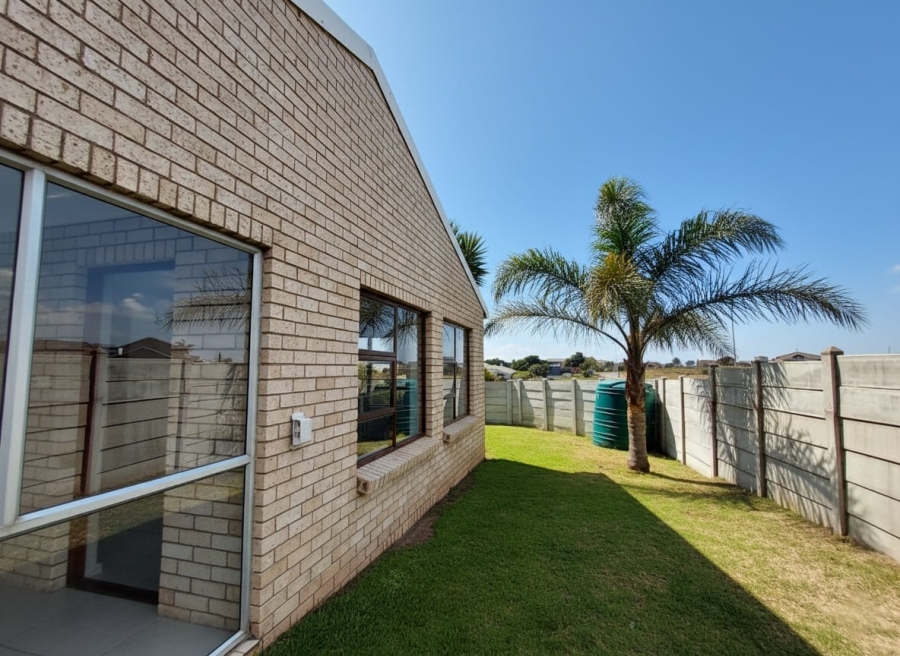 2 Bedroom Property for Sale in Wavecrest Eastern Cape